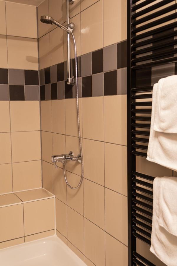 Guesthouse De Wissen Dilsen Stokkem Bagian luar foto
